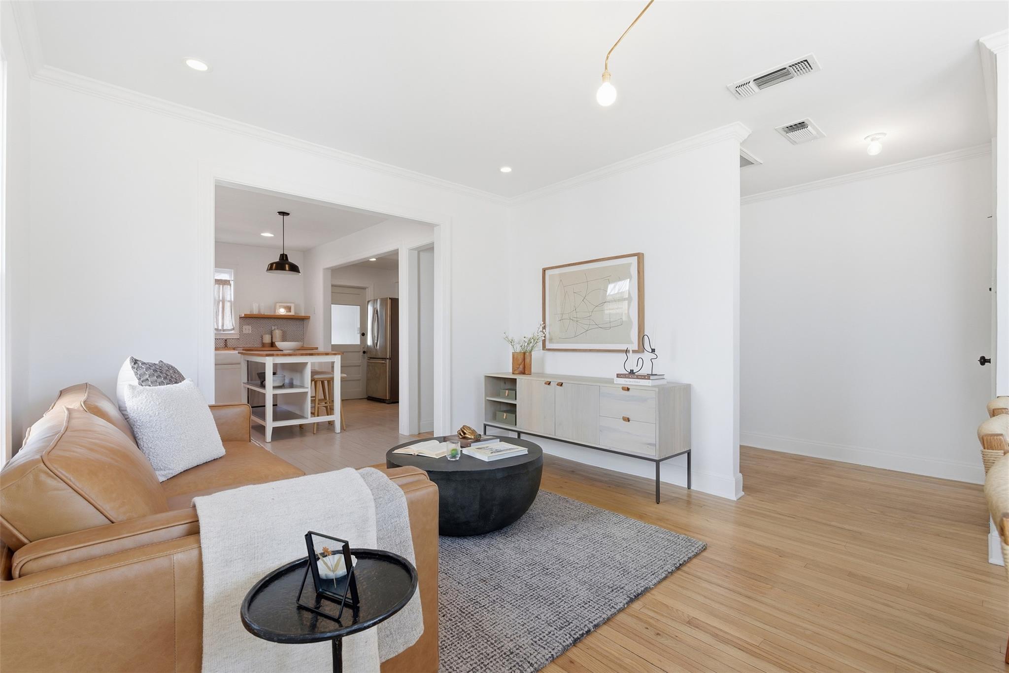 1006 Ellingson Ln, Austin, TX 78751