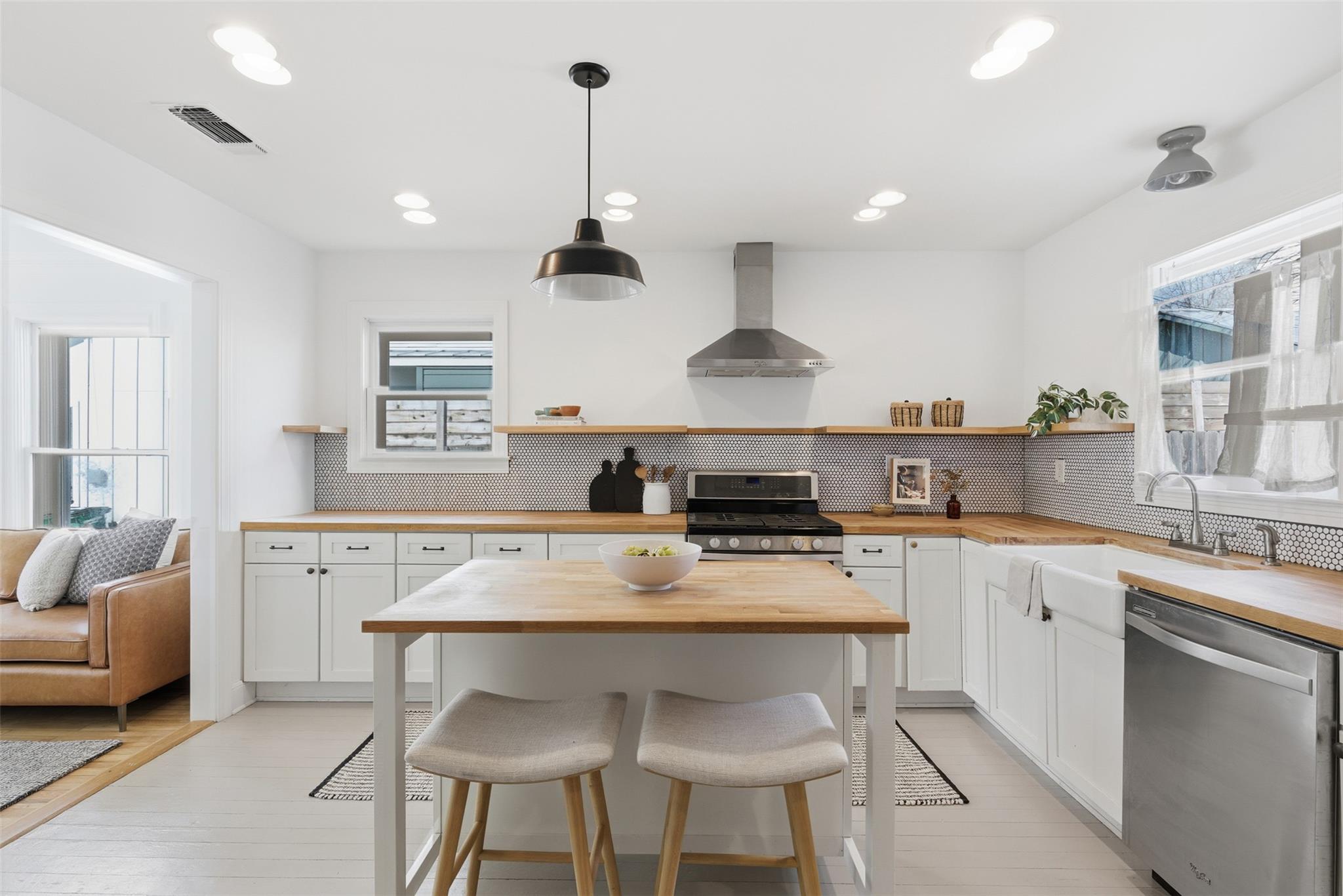 1006 Ellingson Ln, Austin, TX 78751