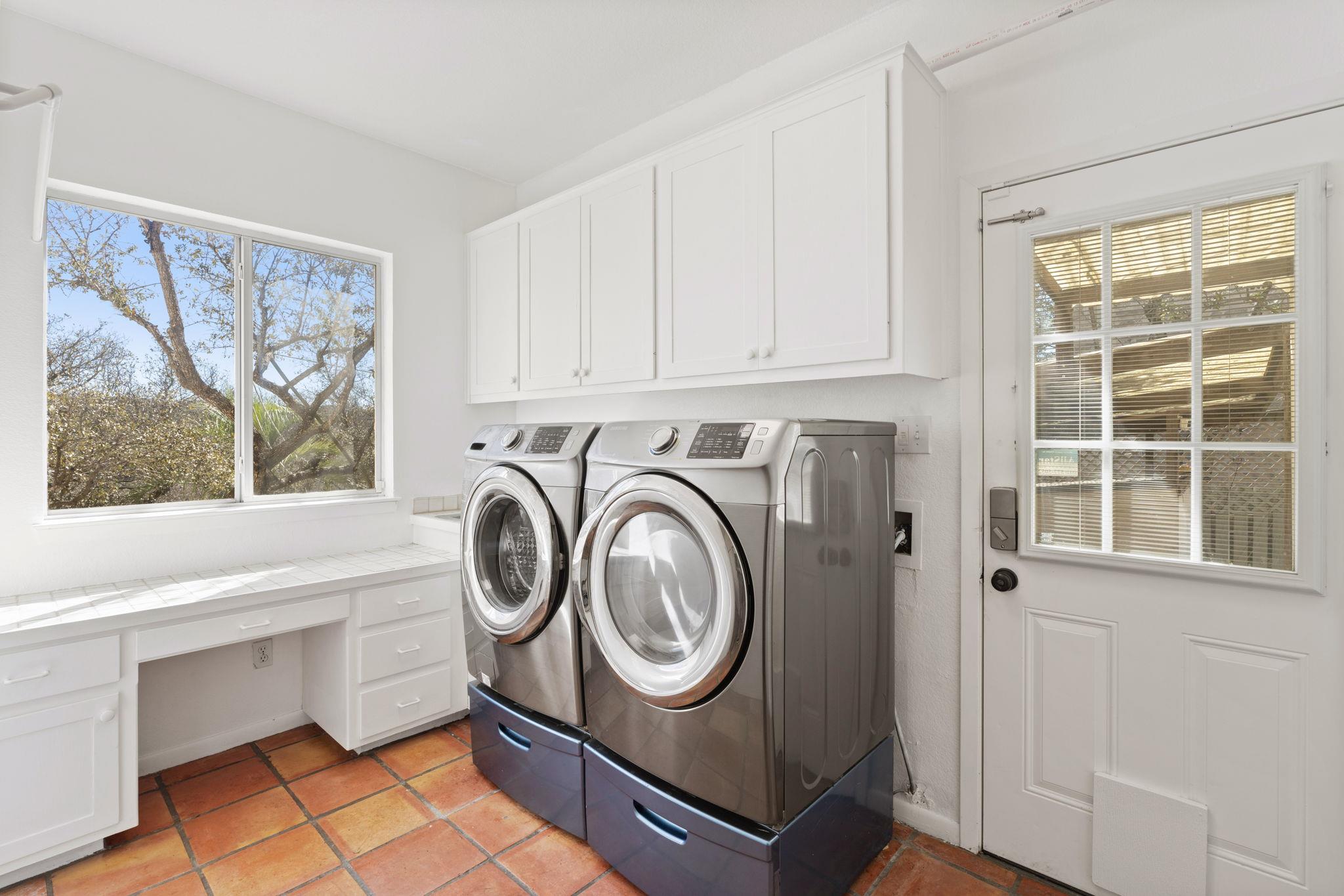 3405 Bee Creek Rd, Spicewood, TX 78669