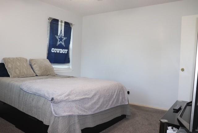 913 7th St, Lexington, TX 78947