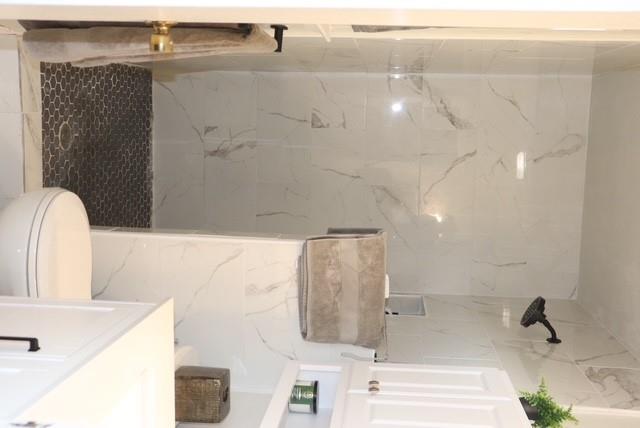 913 7th St, Lexington, TX 78947