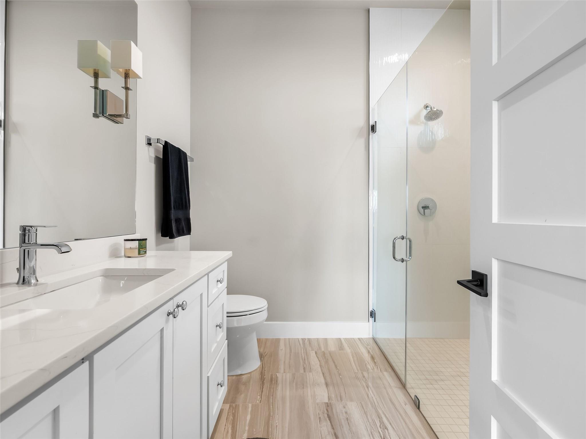 611 Casasanta Trl, Lakeway, TX 78738