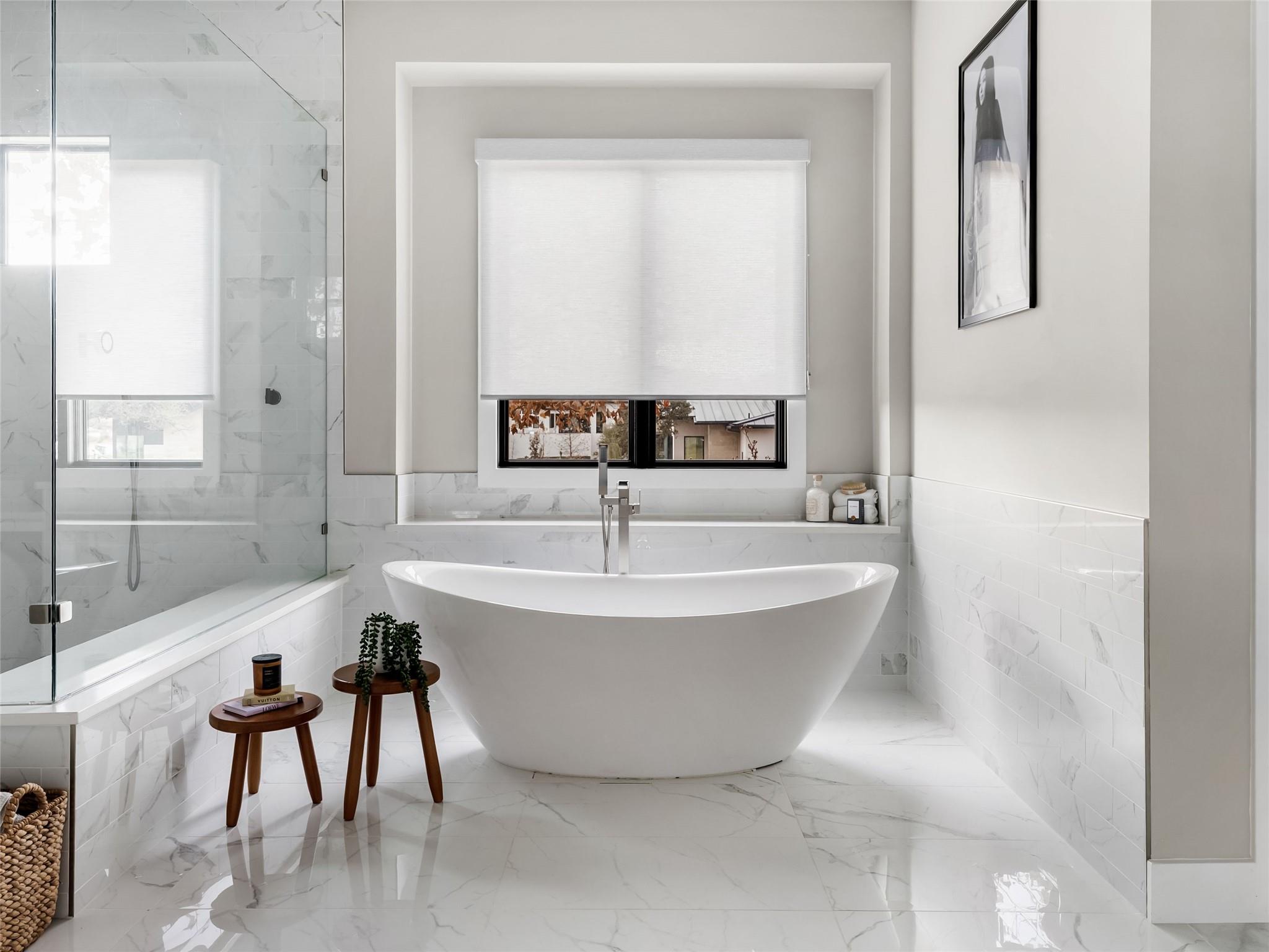 611 Casasanta Trl, Lakeway, TX 78738