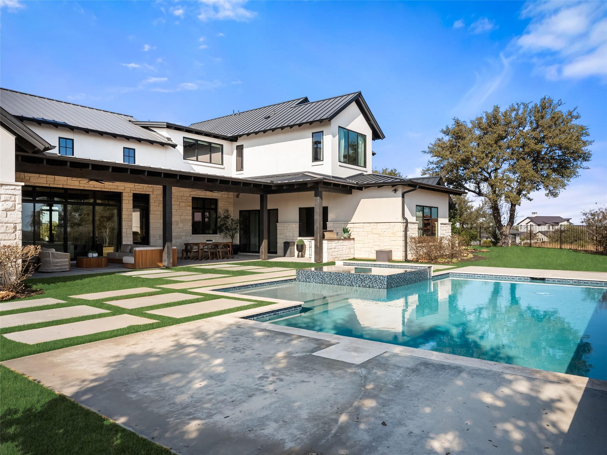 611 Casasanta Trl, Lakeway, TX 78738