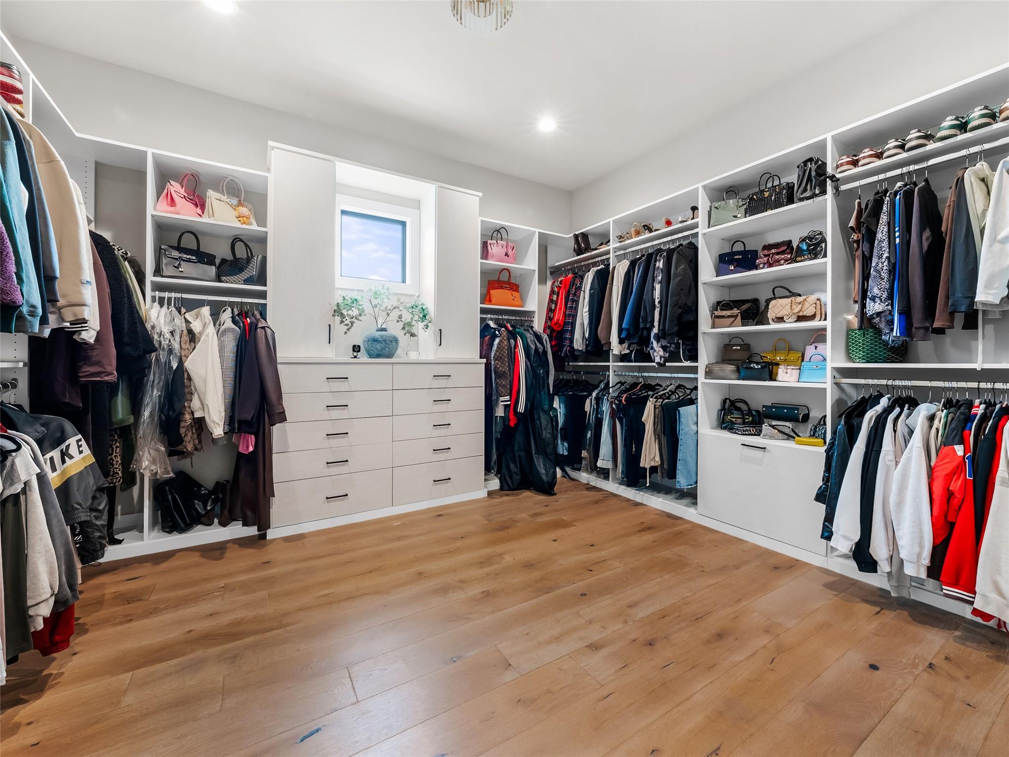 611 Casasanta Trl, Lakeway, TX 78738