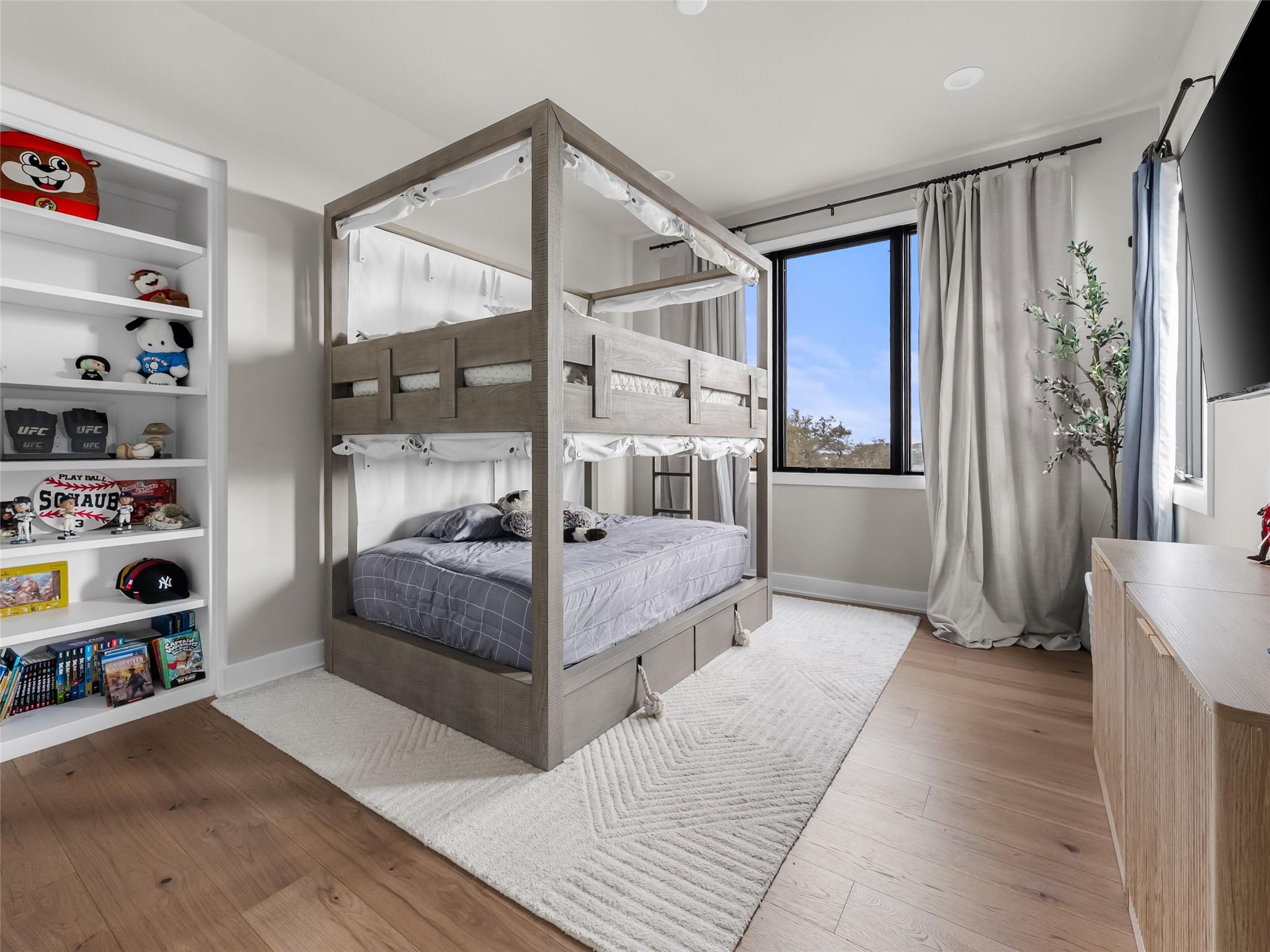 611 Casasanta Trl, Lakeway, TX 78738