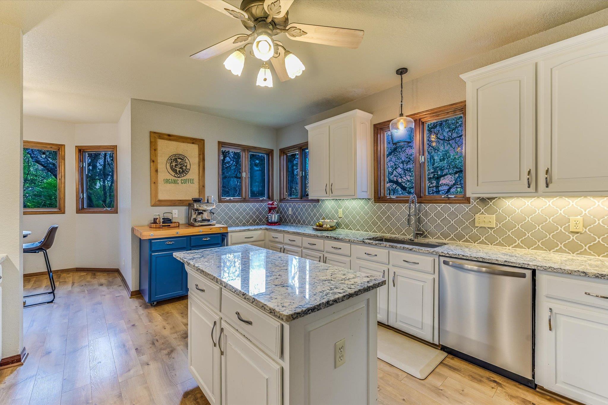 640 Bluffside Dr, New Braunfels, TX 78130