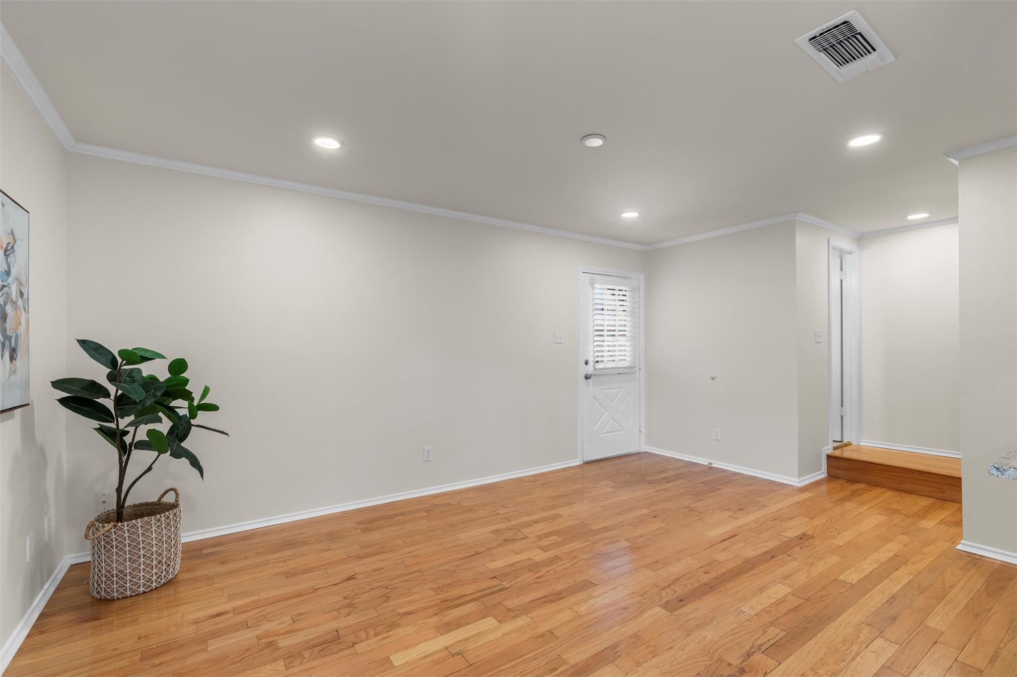 900 Taulbee Ln # 109, Austin, TX 78757