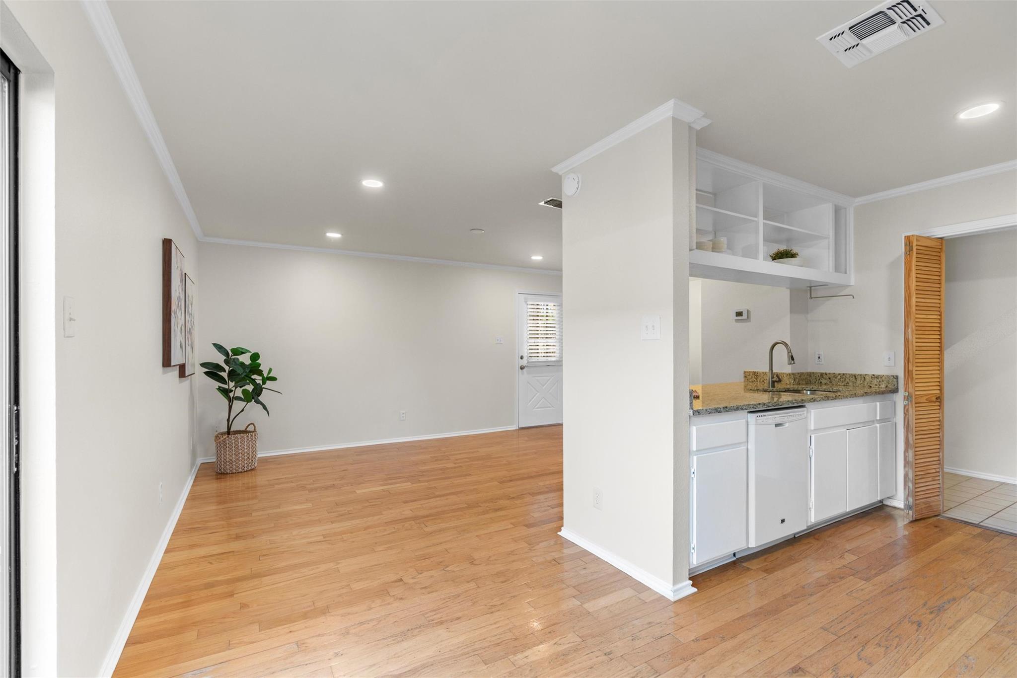 900 Taulbee Ln # 109, Austin, TX 78757