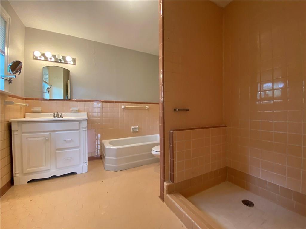 1914 Cullen Ave # A, Austin, TX 78757