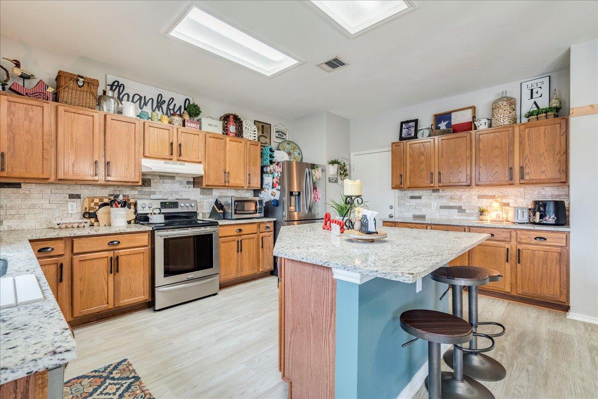 847 Bella Vista Cir, Kyle, TX 78640