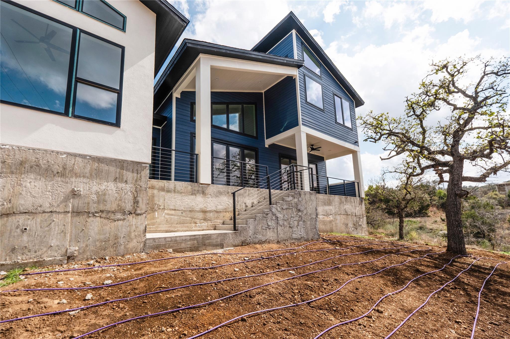 334 Lake Dr, Buchanan Dam, TX 78609