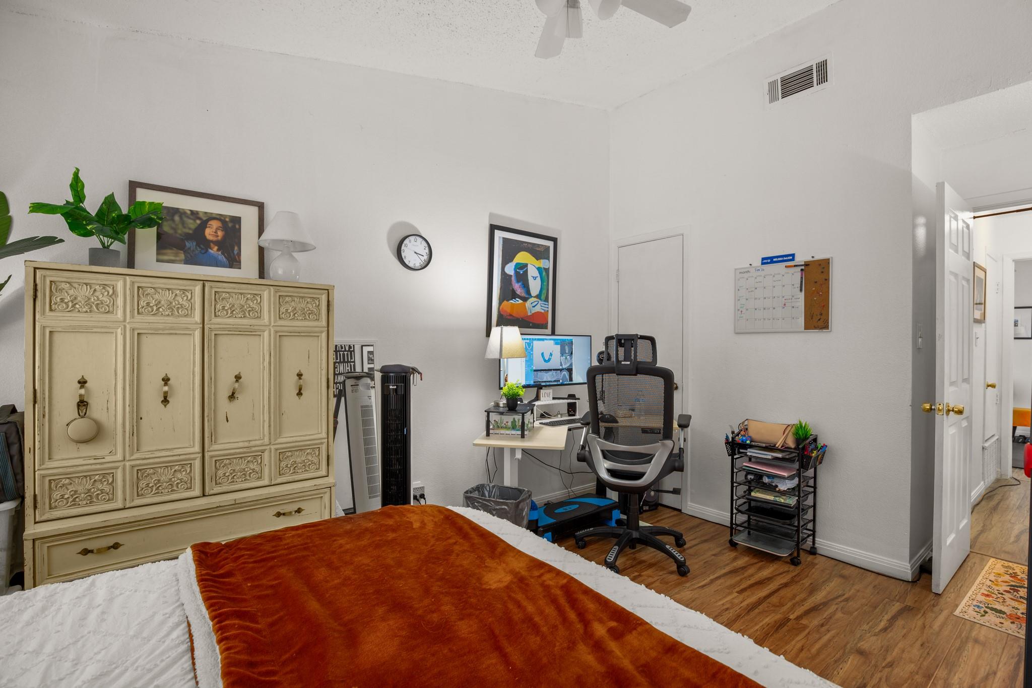 5402 Brompton Cir, Austin, TX 78745