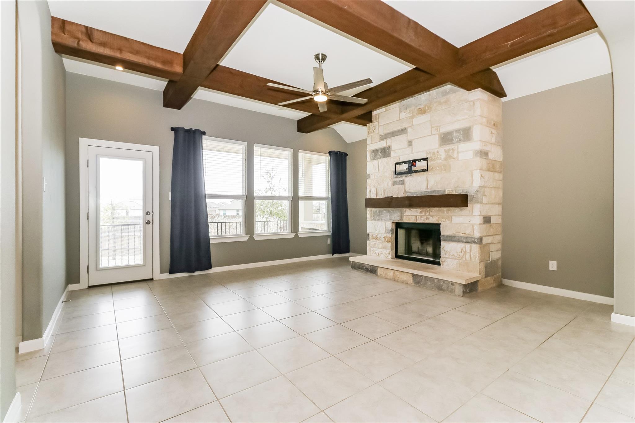 115 Breakwater Dr, Bastrop, TX 78602