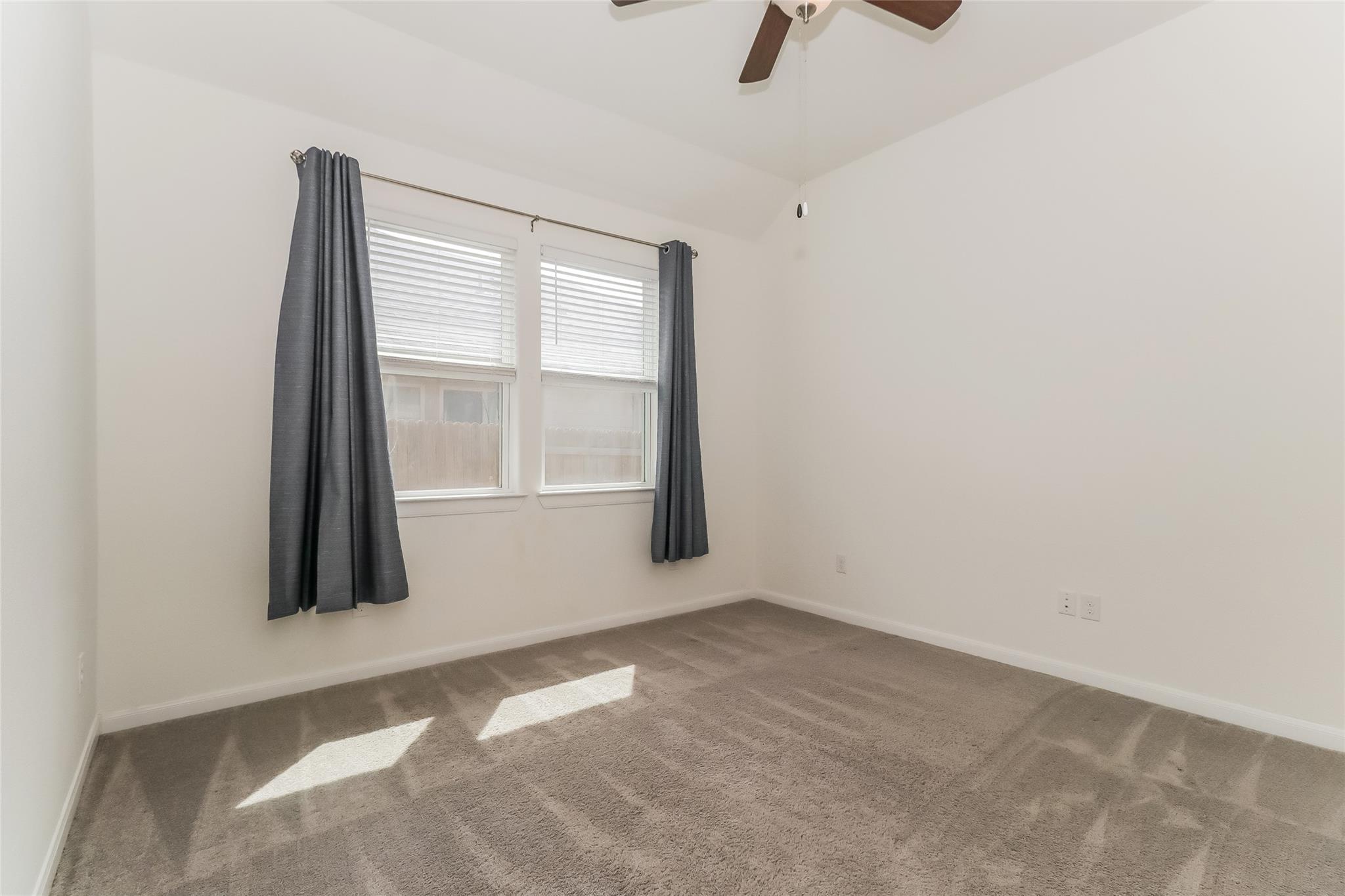 115 Breakwater Dr, Bastrop, TX 78602