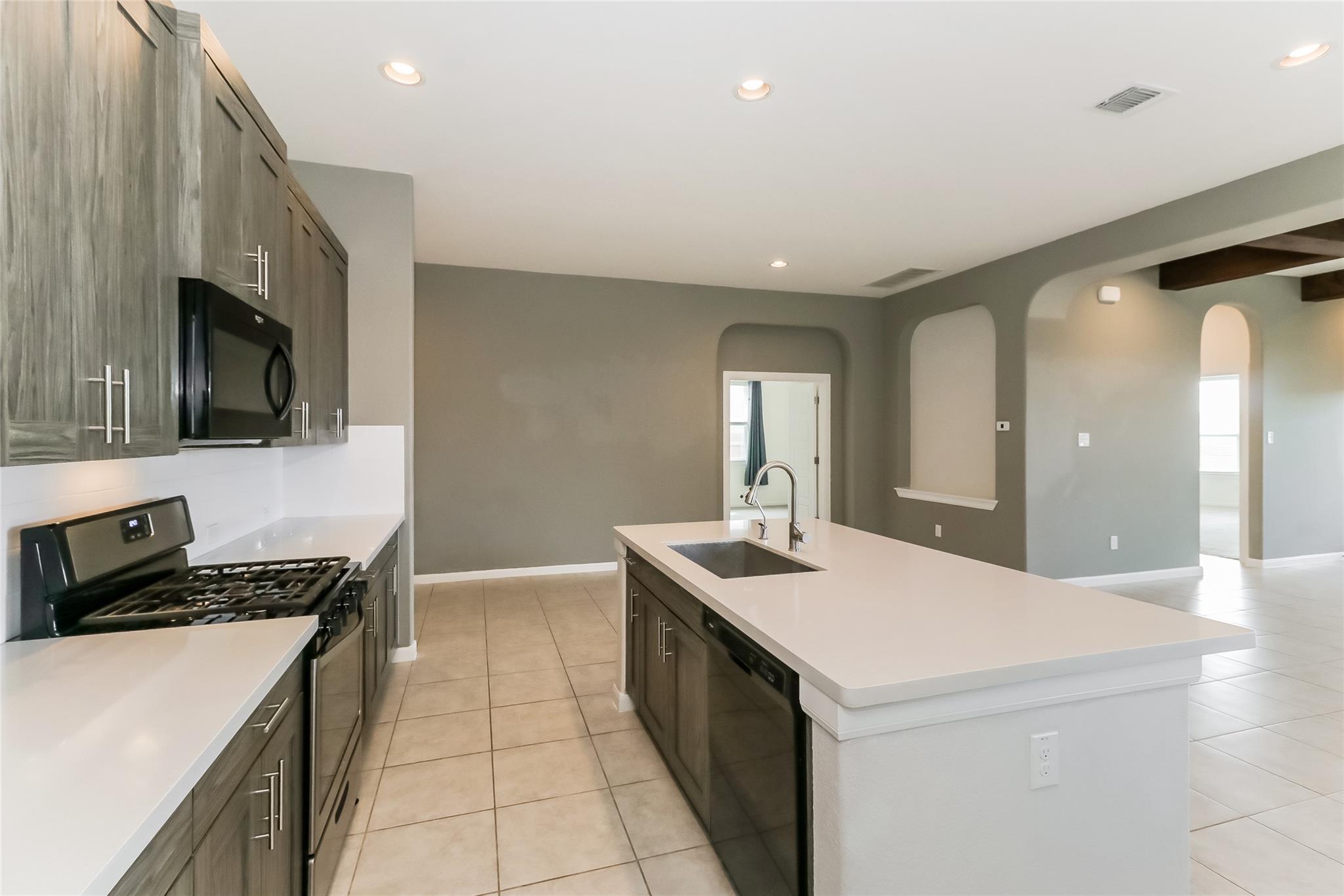 115 Breakwater Dr, Bastrop, TX 78602