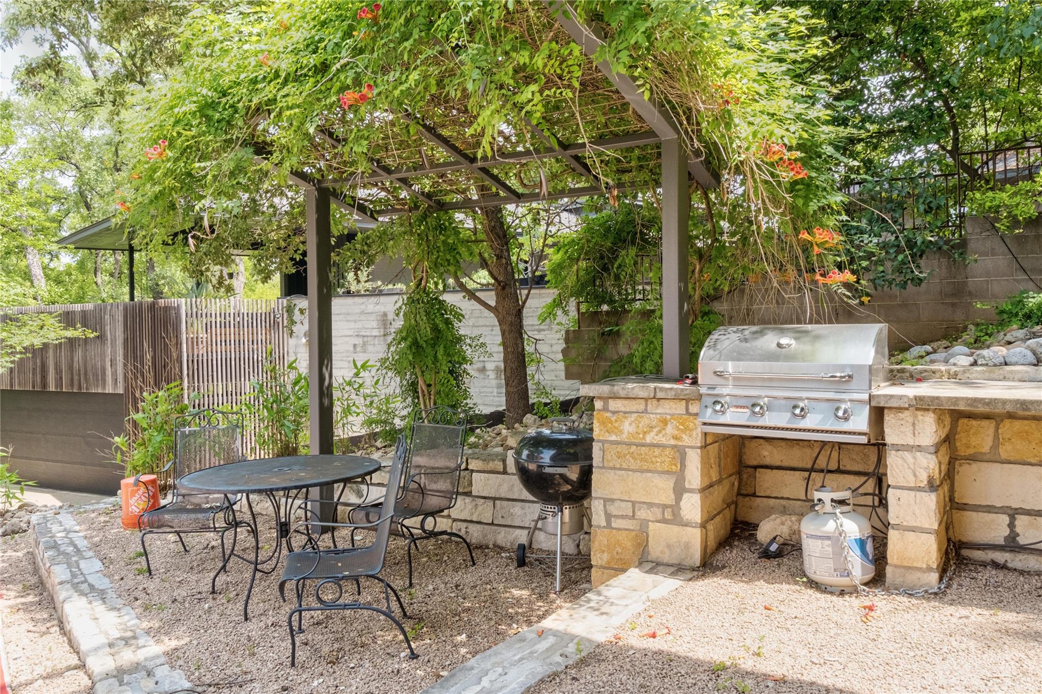 2205 N Lamar Blvd # 113, Austin, TX 78705