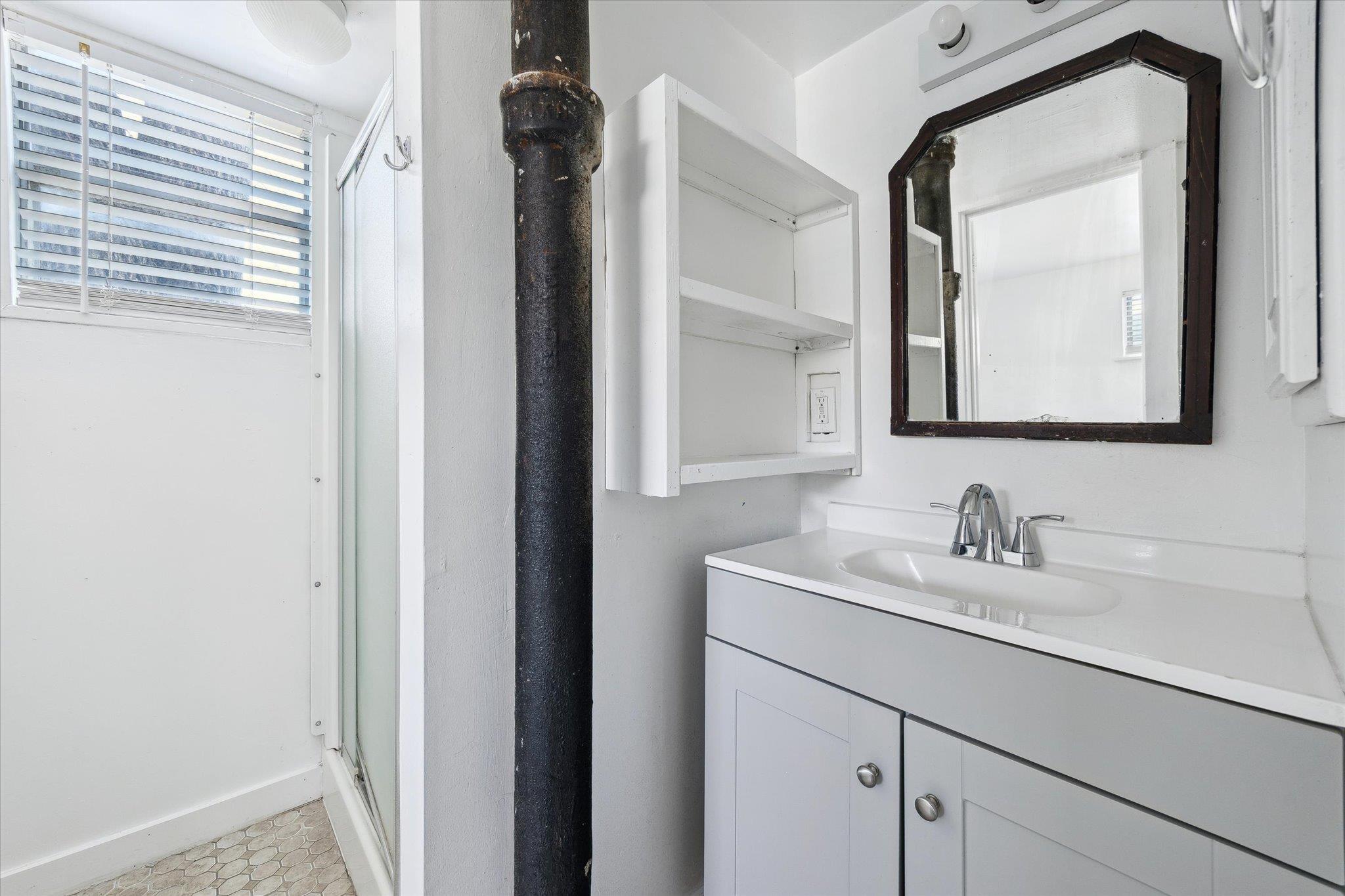 806 W 32nd St # C, Austin, TX 78705