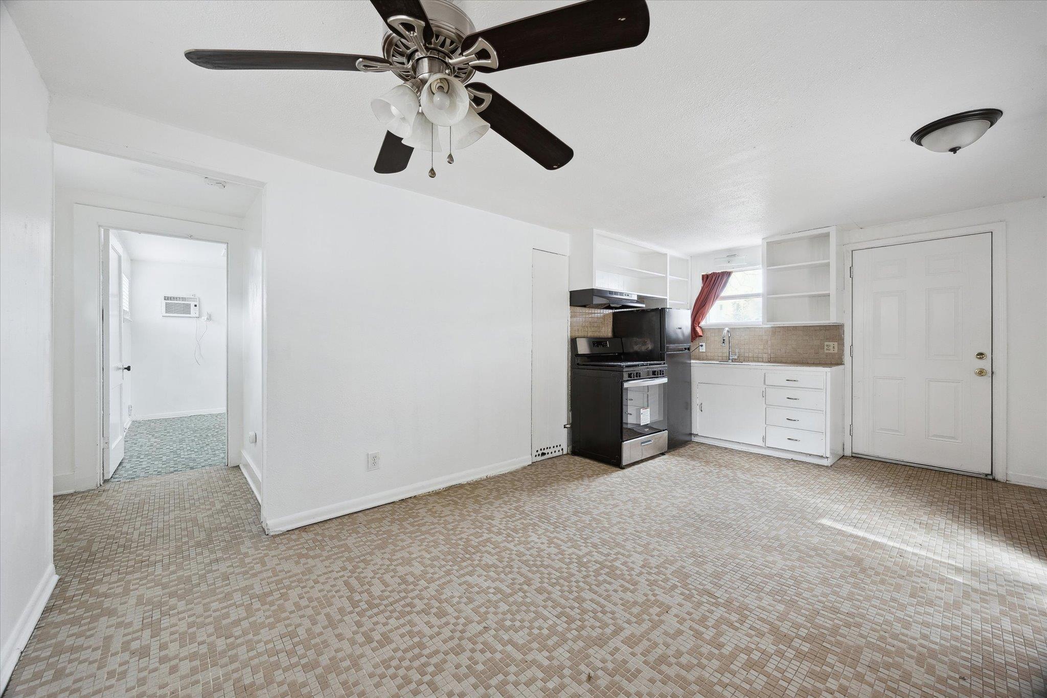 806 W 32nd St # C, Austin, TX 78705