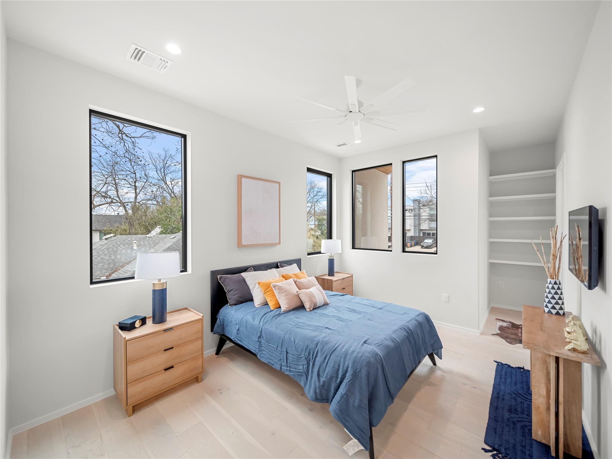 2107 Brackenridge St # 1, Austin, TX 78704