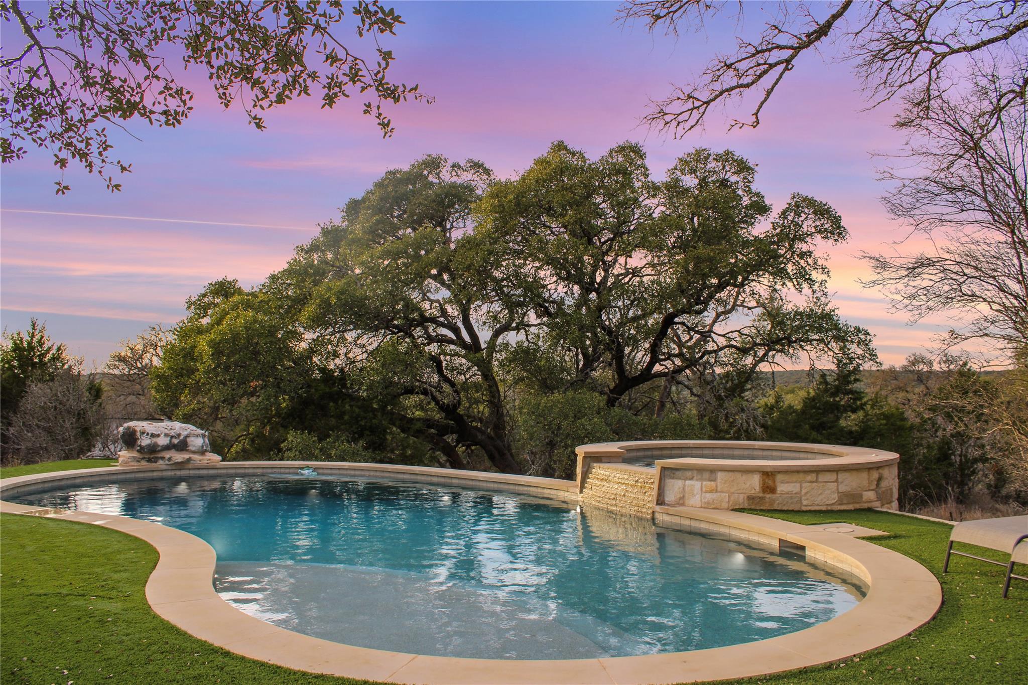 185 Puerto Rico Dr, Wimberley, TX 78676