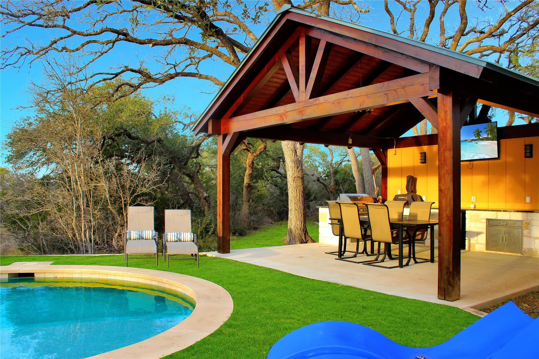 185 Puerto Rico Dr, Wimberley, TX 78676