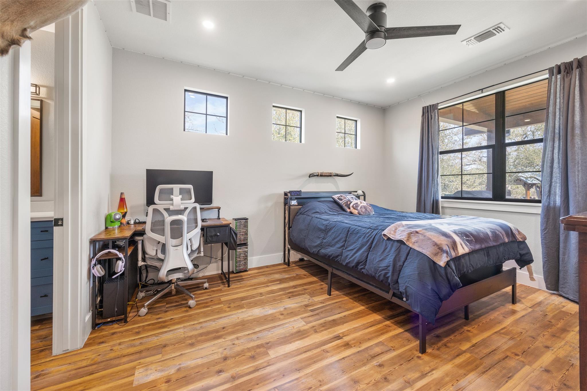 185 Puerto Rico Dr, Wimberley, TX 78676