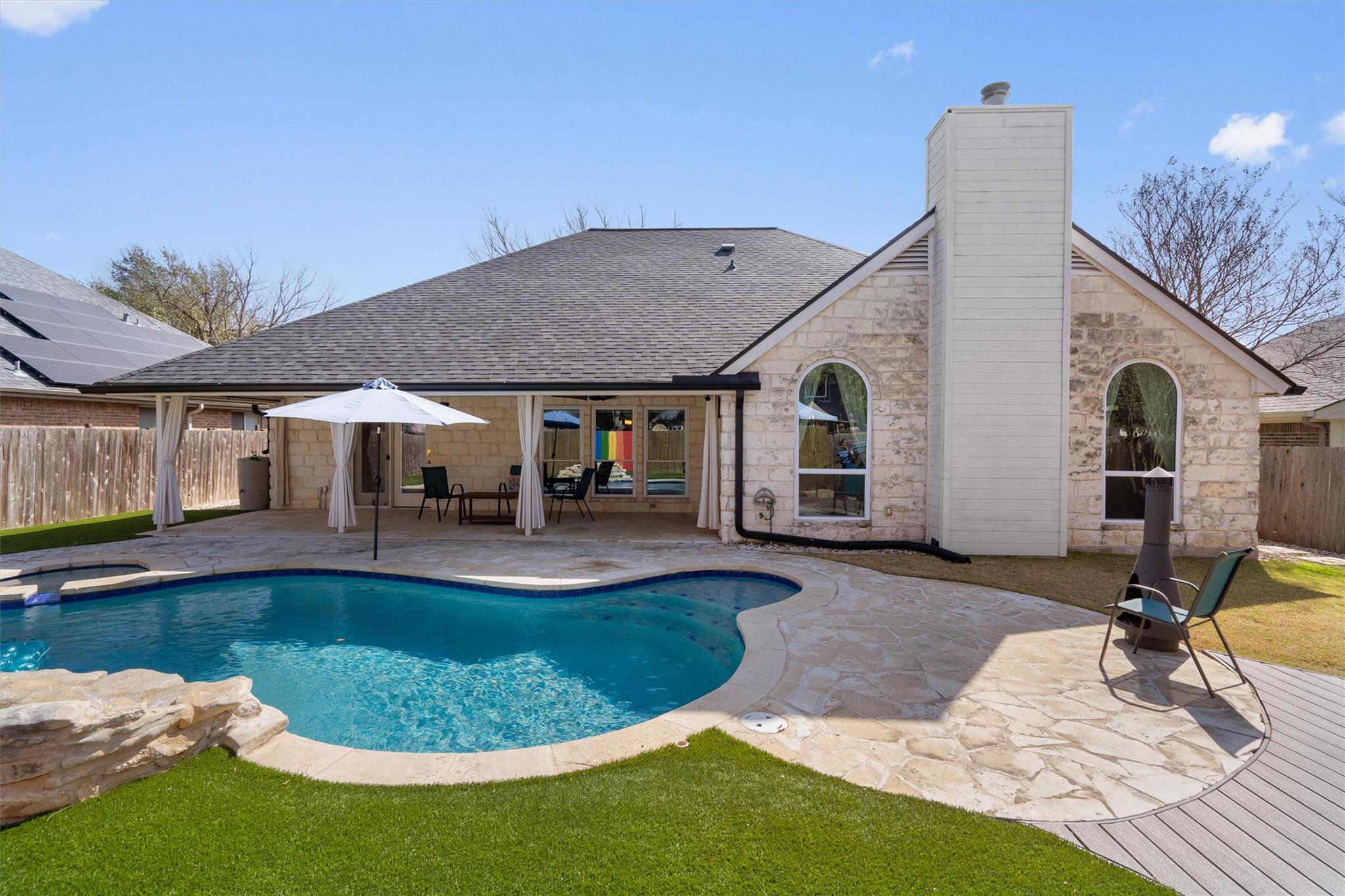 1014 Hackberry Dr, Pflugerville, TX 78660