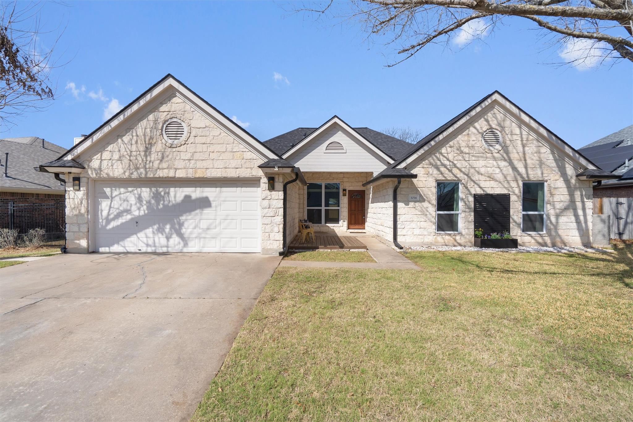 1014 Hackberry Dr, Pflugerville, TX 78660