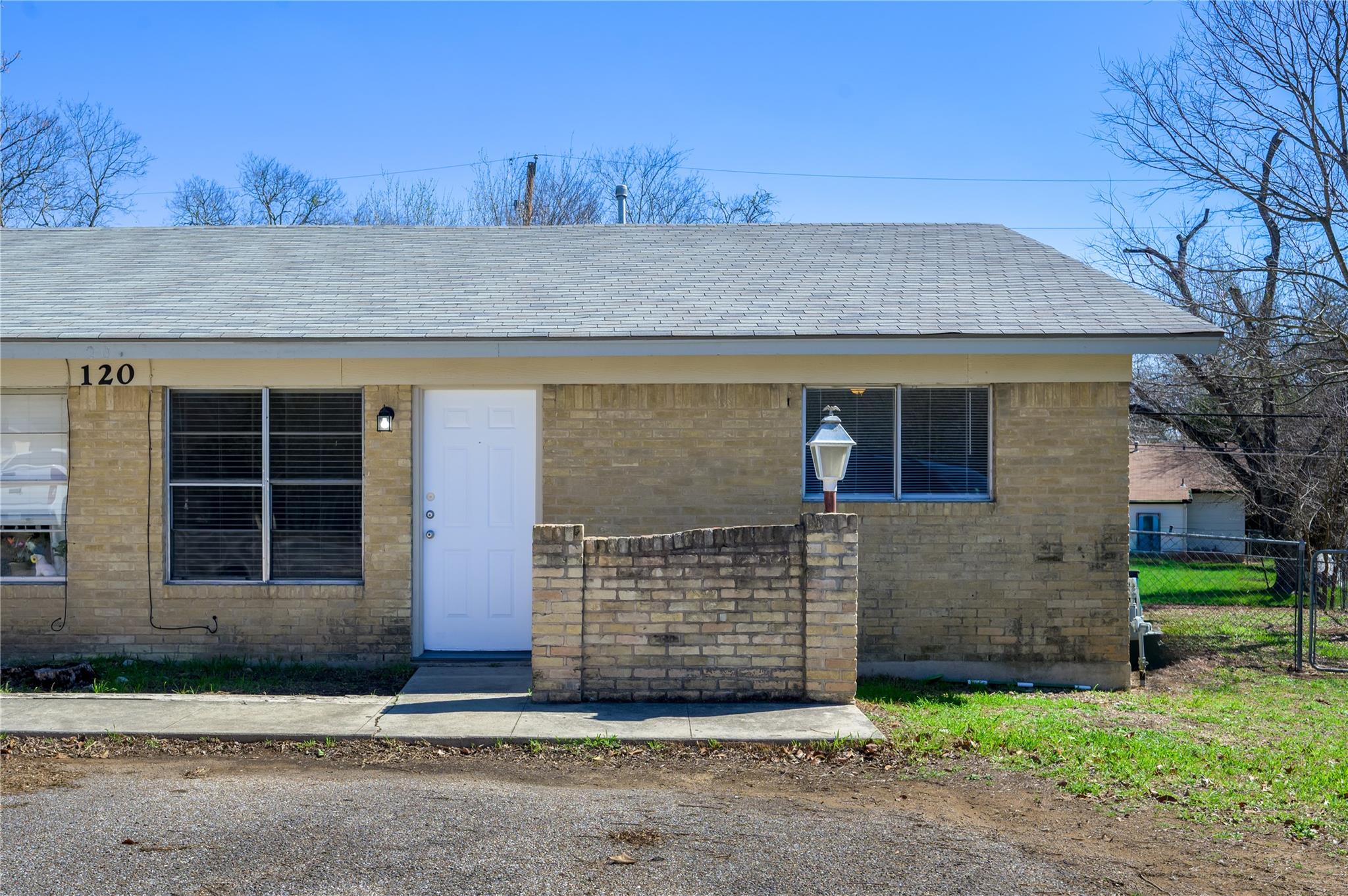 120 Coers Cir # A, San Marcos, TX 78666