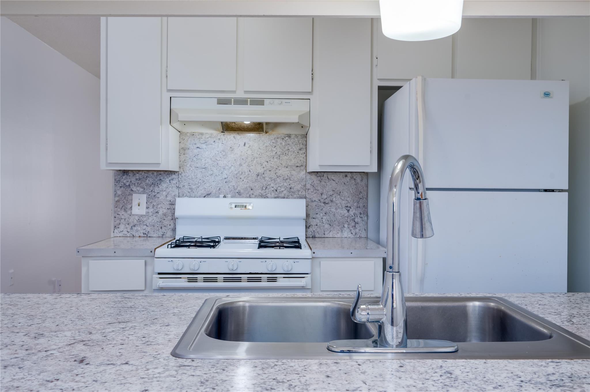 120 Coers Cir # A, San Marcos, TX 78666