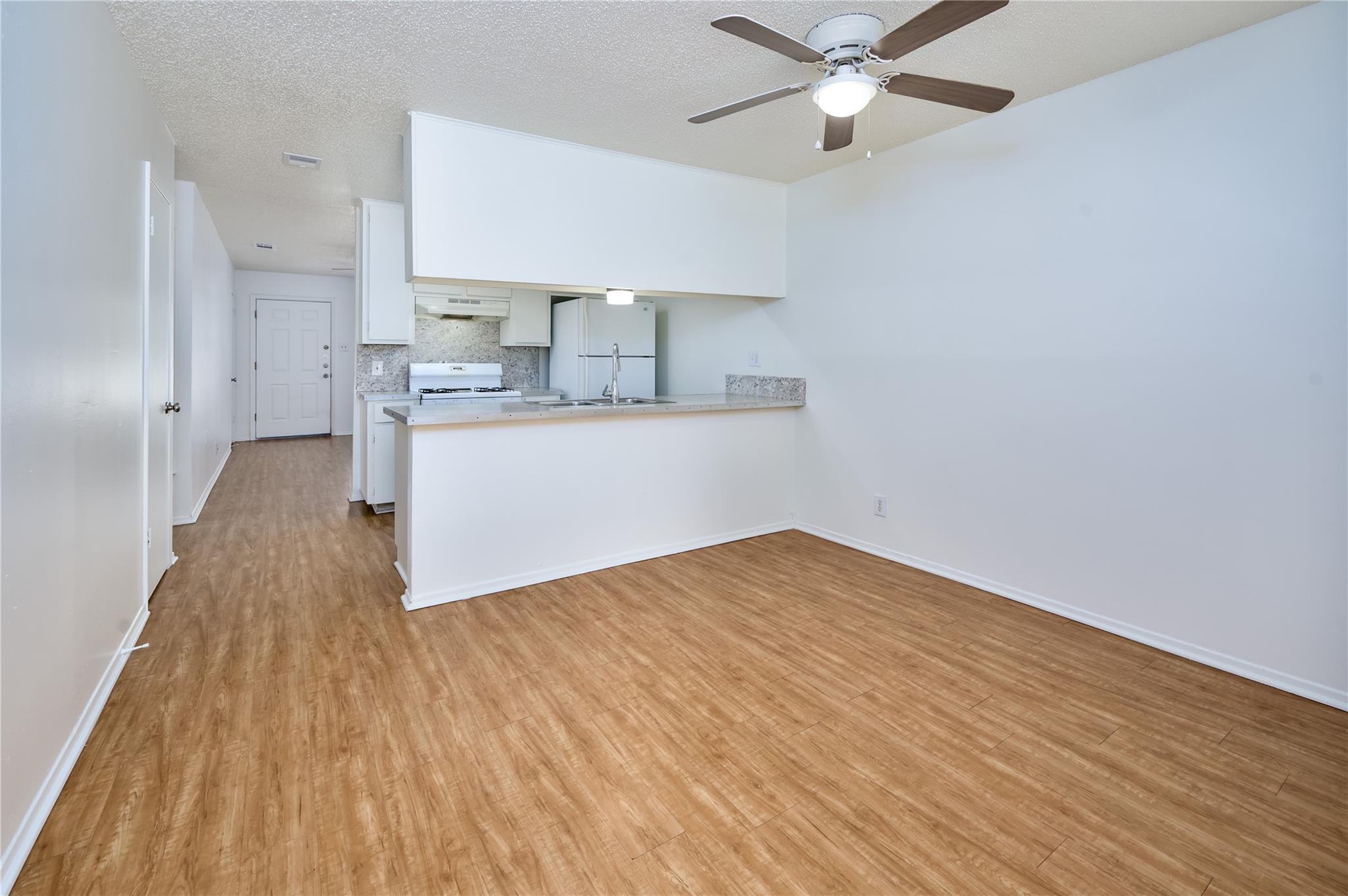 120 Coers Cir # A, San Marcos, TX 78666