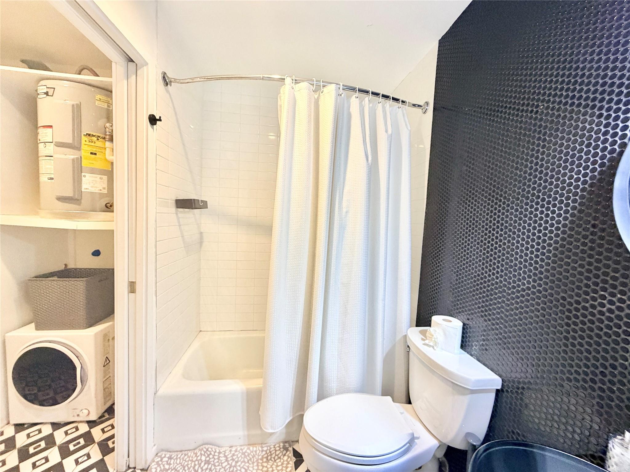 201 Academy Dr # 103, Austin, TX 78704