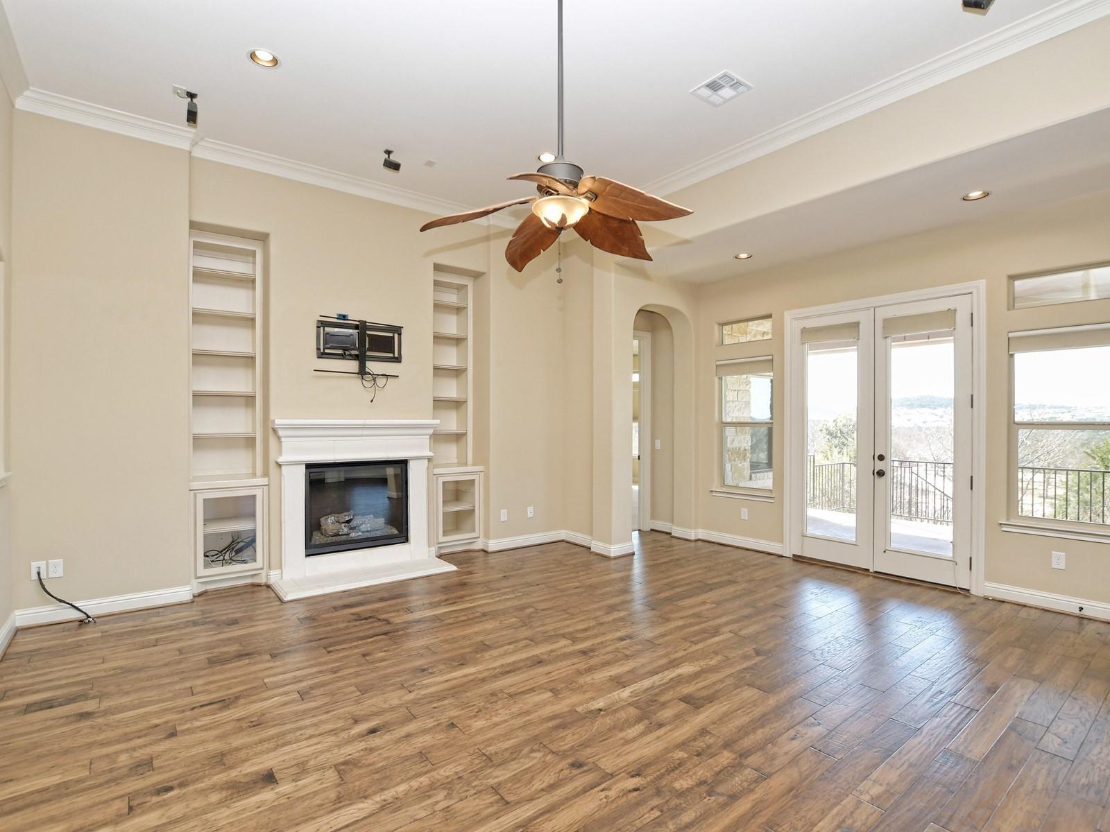 407 Bonaire Ct, Austin, TX 78738