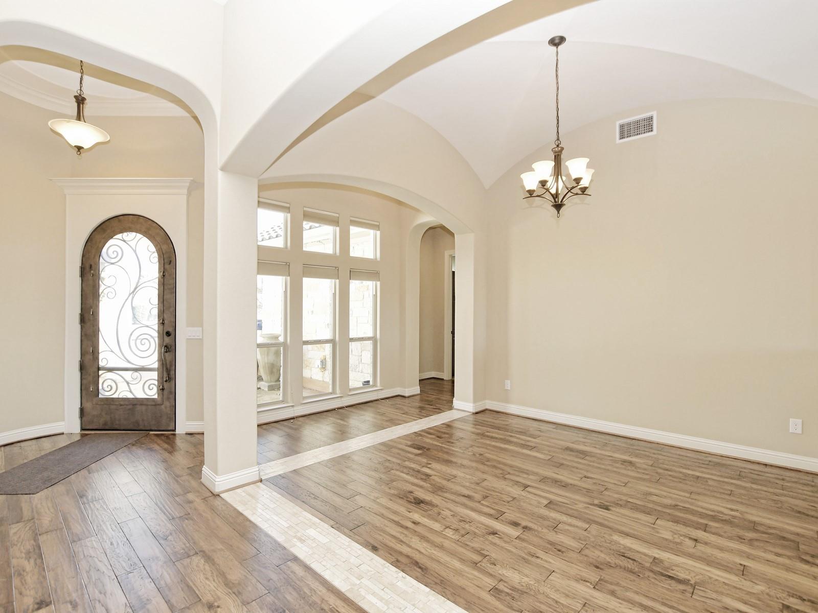 407 Bonaire Ct, Austin, TX 78738