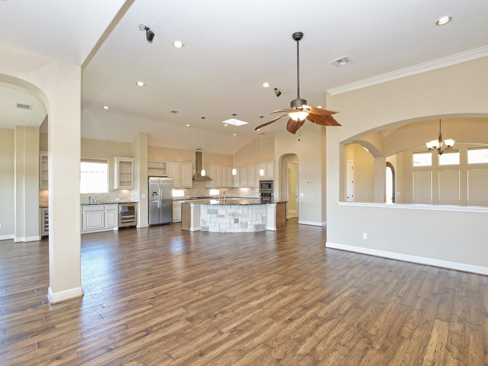 407 Bonaire Ct, Austin, TX 78738