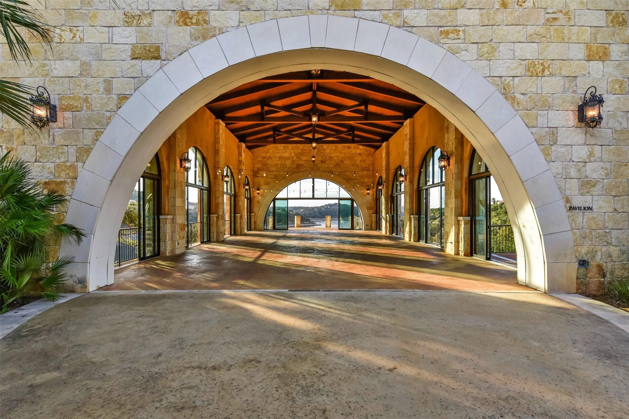 407 Bonaire Ct, Austin, TX 78738