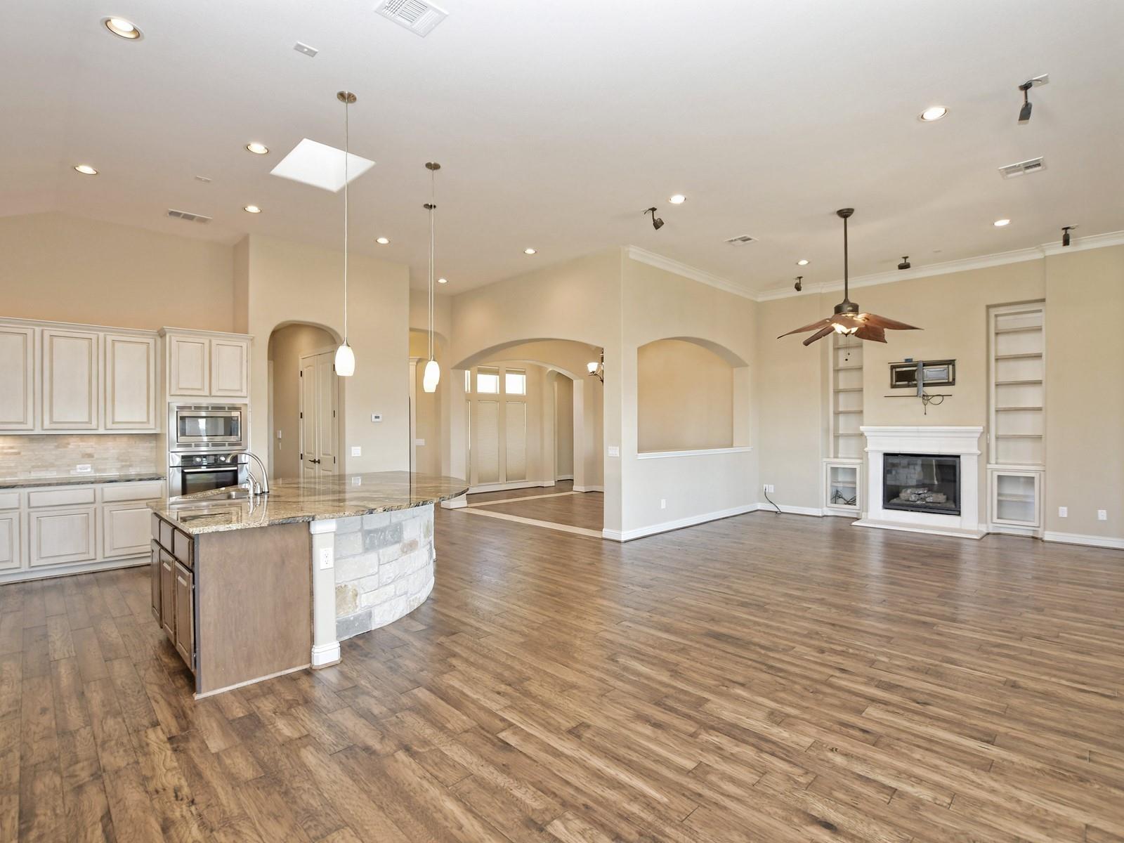 407 Bonaire Ct, Austin, TX 78738