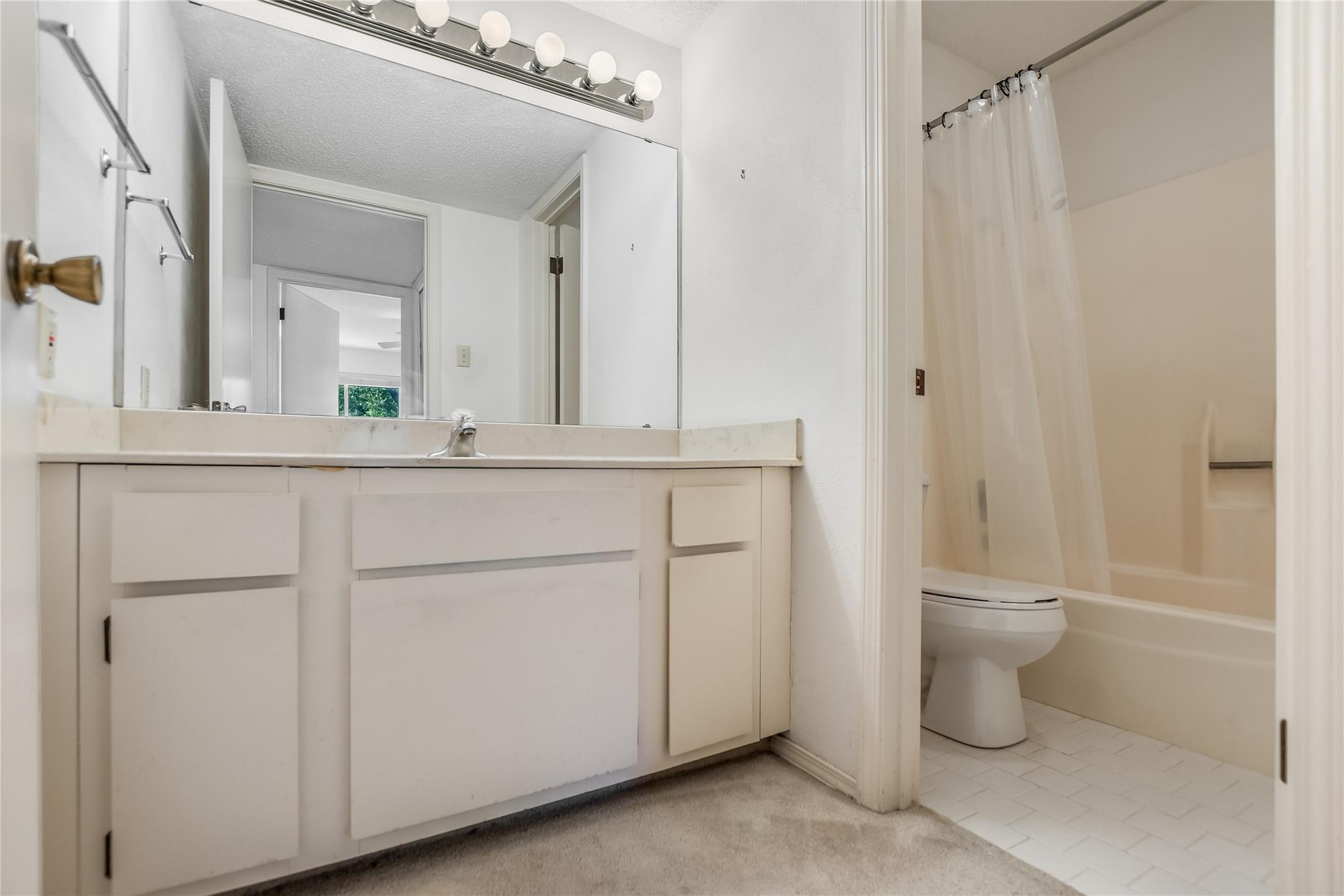 300 Out Yonder # 176, Horseshoe Bay, TX 78657