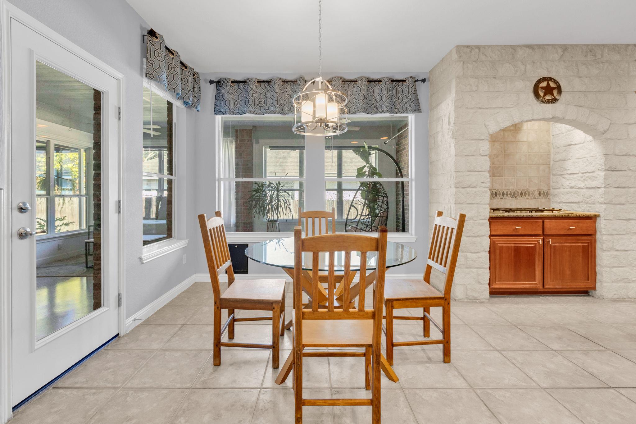 11104 Maelin Dr, Austin, TX 78739