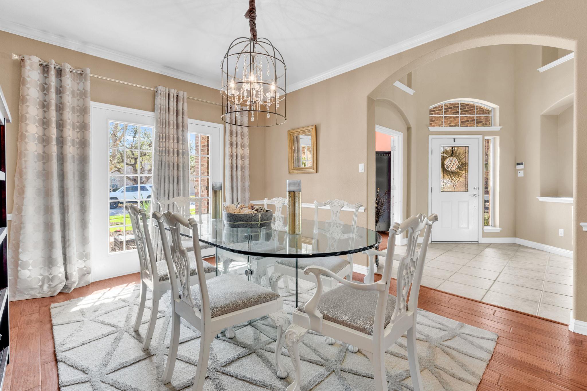 11104 Maelin Dr, Austin, TX 78739