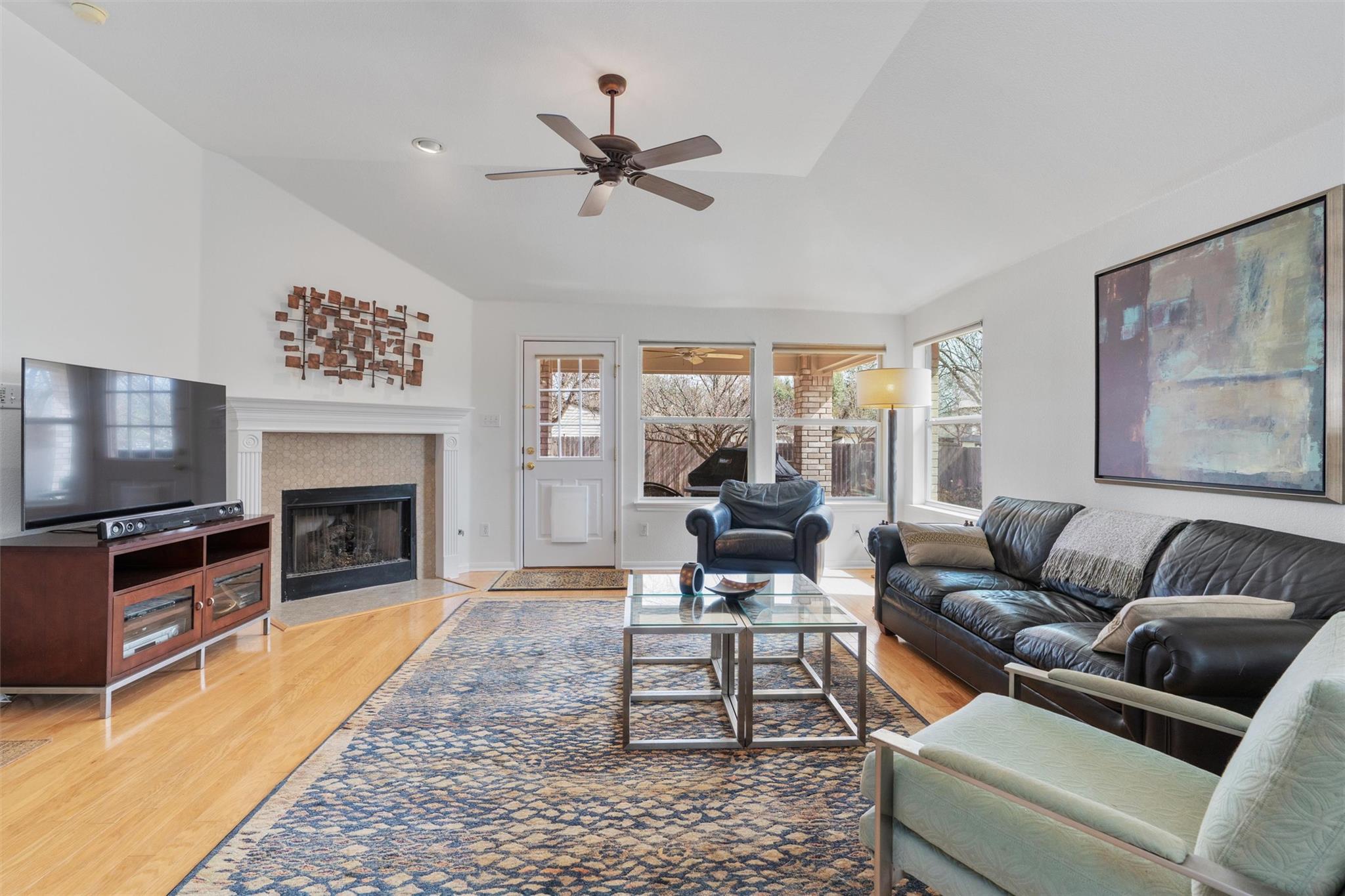 17007 Brewer Blackbird Dr, Pflugerville, TX 78660