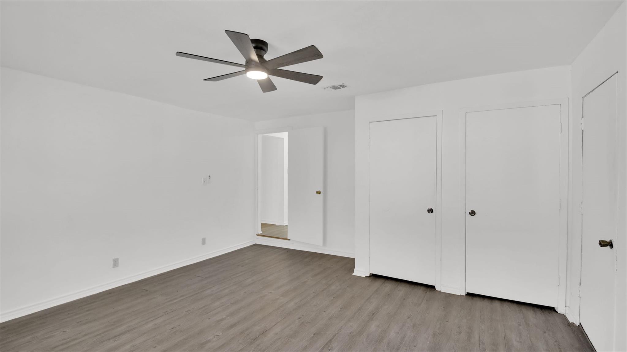 908 Tank St, Lockhart, TX 78644