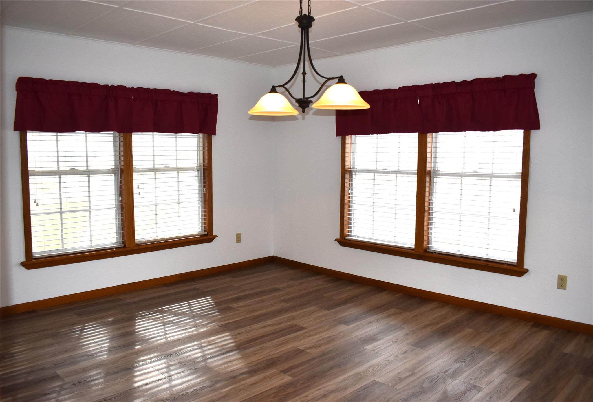 10308 N FM 487, Rockdale, TX 76567