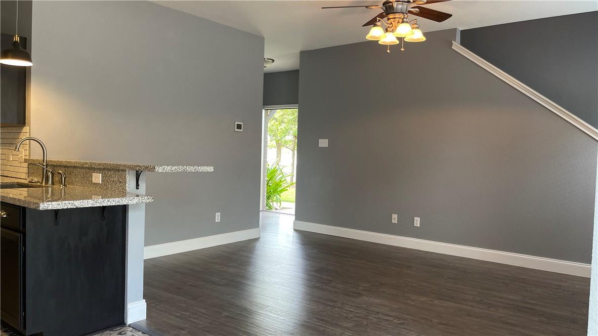 1900 Little Elm Trl # 40, Cedar Park, TX 78613