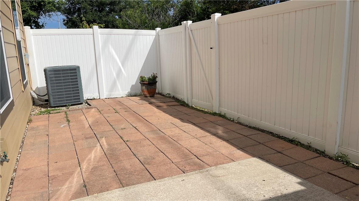 1900 Little Elm Trl # 40, Cedar Park, TX 78613