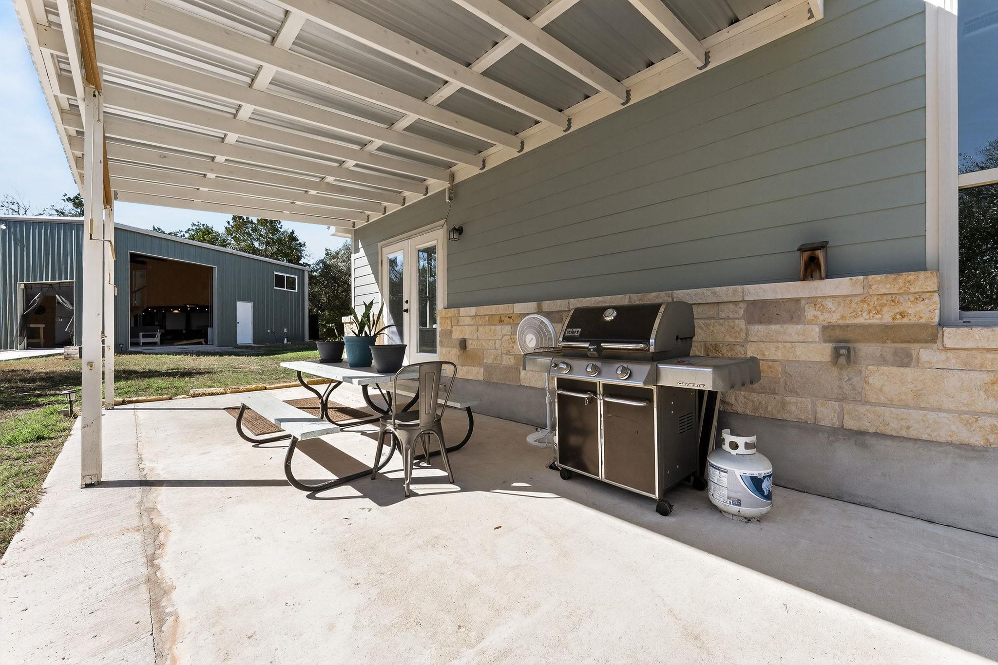 923 N Debco Ln, Spicewood, TX 78669