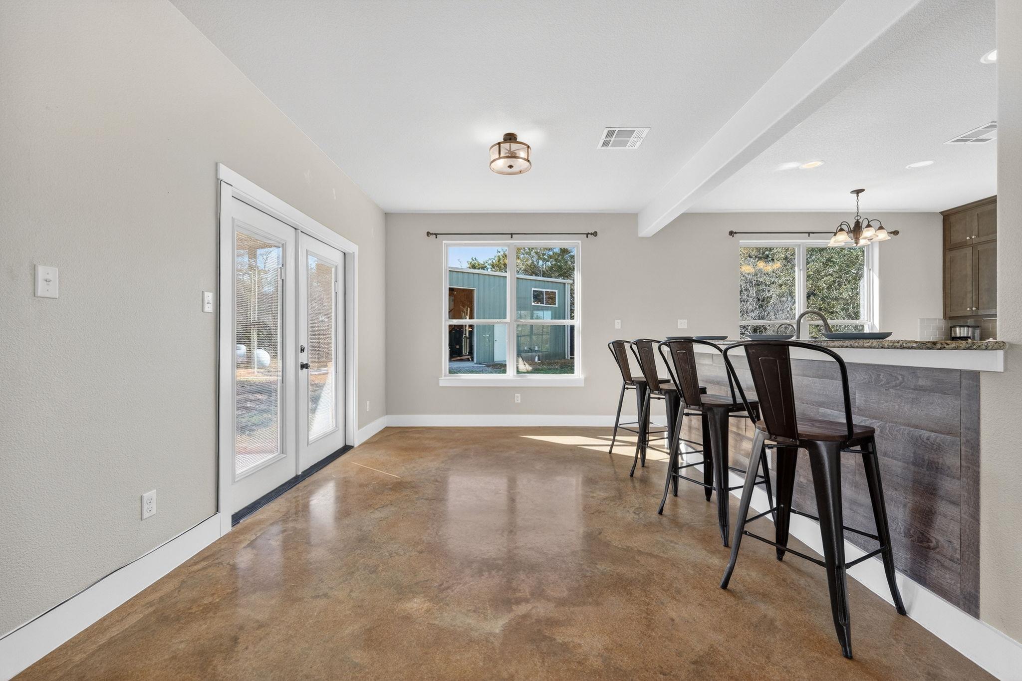 923 N Debco Ln, Spicewood, TX 78669