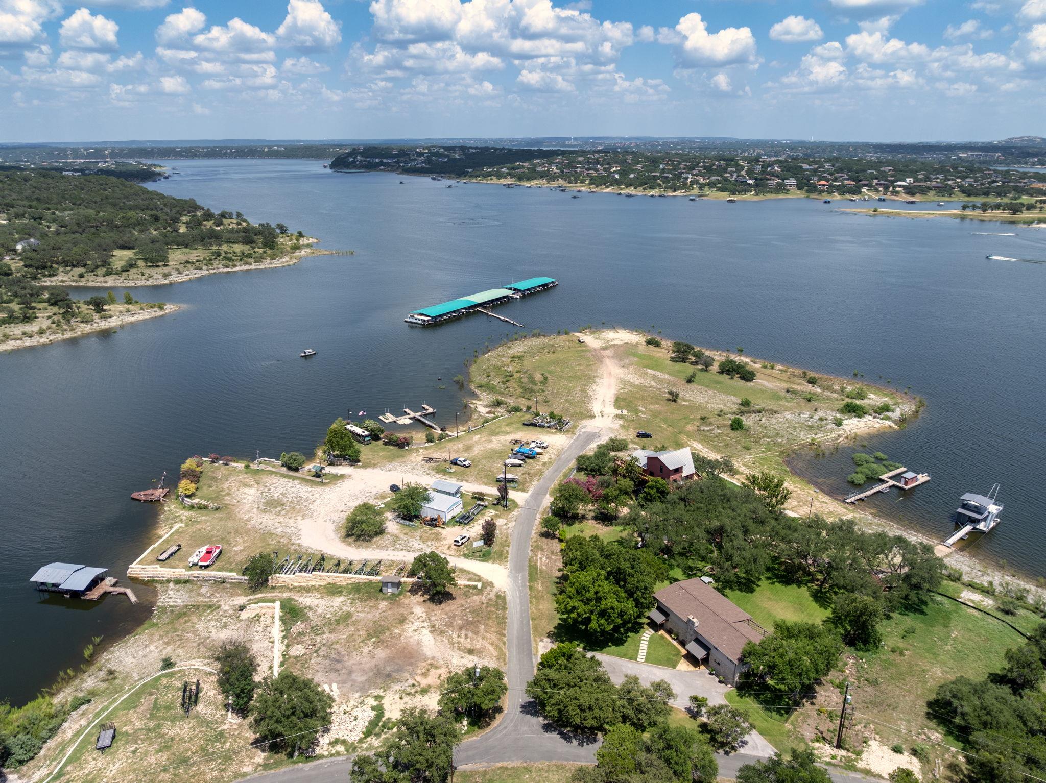 923 N Debco Ln, Spicewood, TX 78669