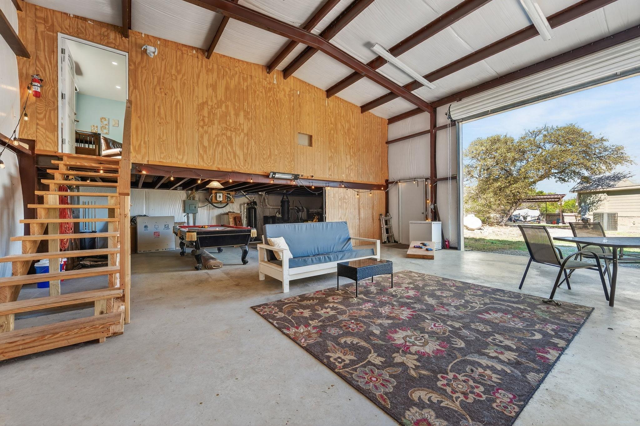 923 N Debco Ln, Spicewood, TX 78669
